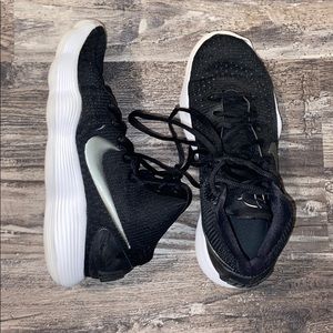 High Top Nike Hyperdunk Basketball Shoes